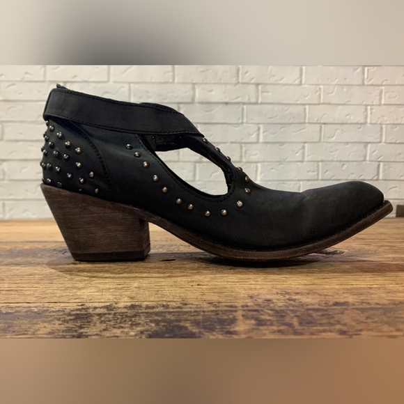 ‼️ISO Liberty black t-bone bootie - Picture 6 of 9